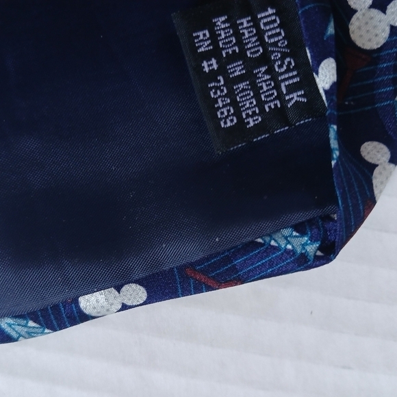 Vintage 80's Disneyland Tie Mickey Mouse Golf Epcot 100% Silk Gifts - Picture 12 of 13